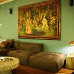 Chateau Connellsville Starry Night Suite